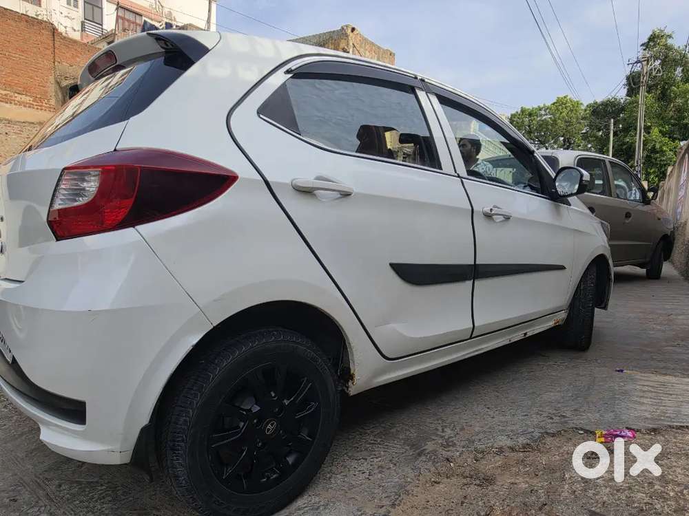 Tata Tiago Revotron 2021 Km Driven