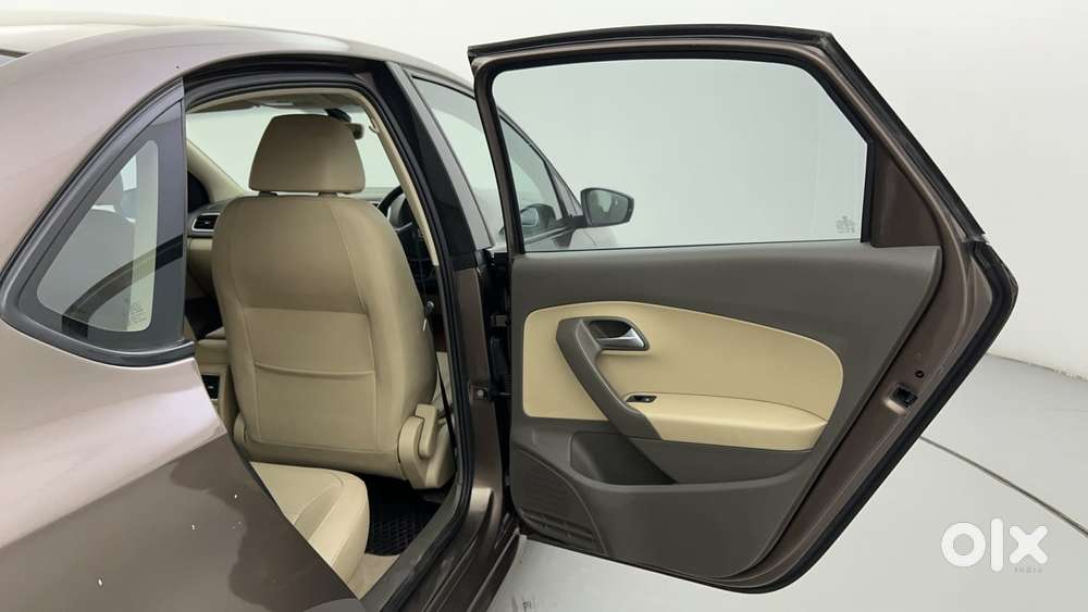 Volkswagen Vento 2013-2015 1.2 Tsi Highline At, 2016, Petrol