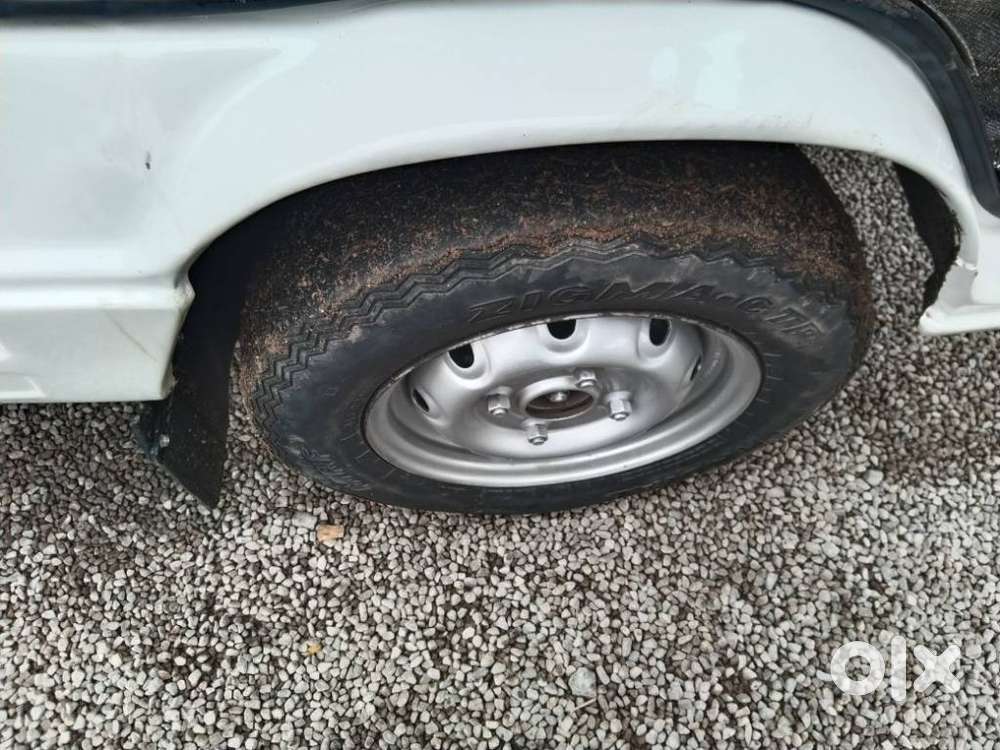 Maruti Suzuki Omni E 8 Seater Std, 2010, Petrol