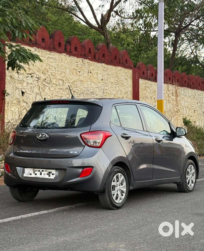 Hyundai Grand I10 Sportz Edition, 2015, Petrol
