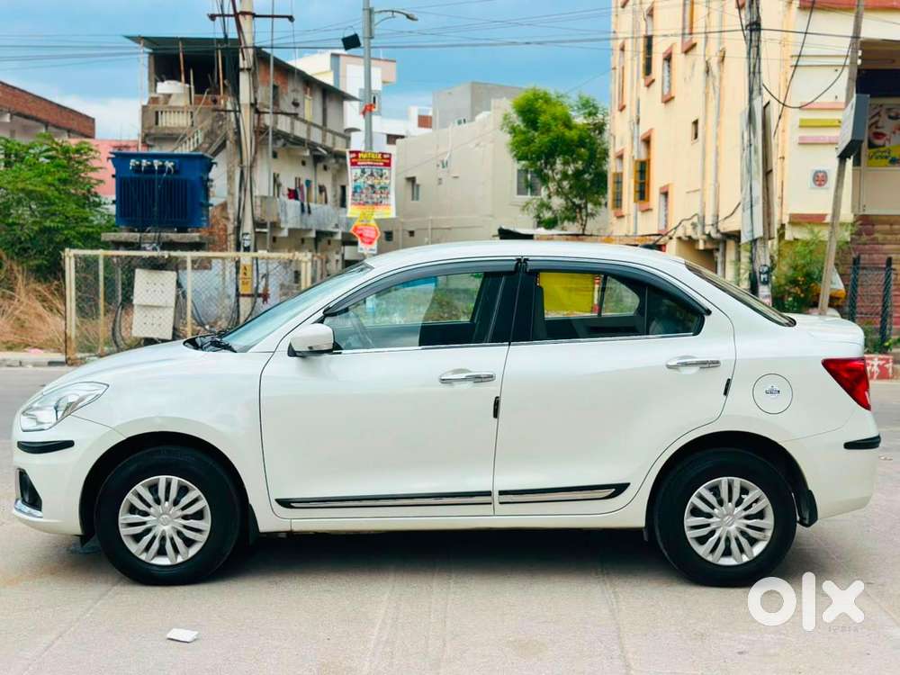 Maruti Suzuki Swift Dzire 1.2 Vxi Bsiv, 2023, Petrol