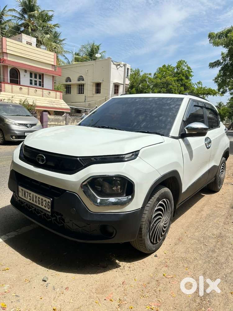 Tata Punch Petrol 2323