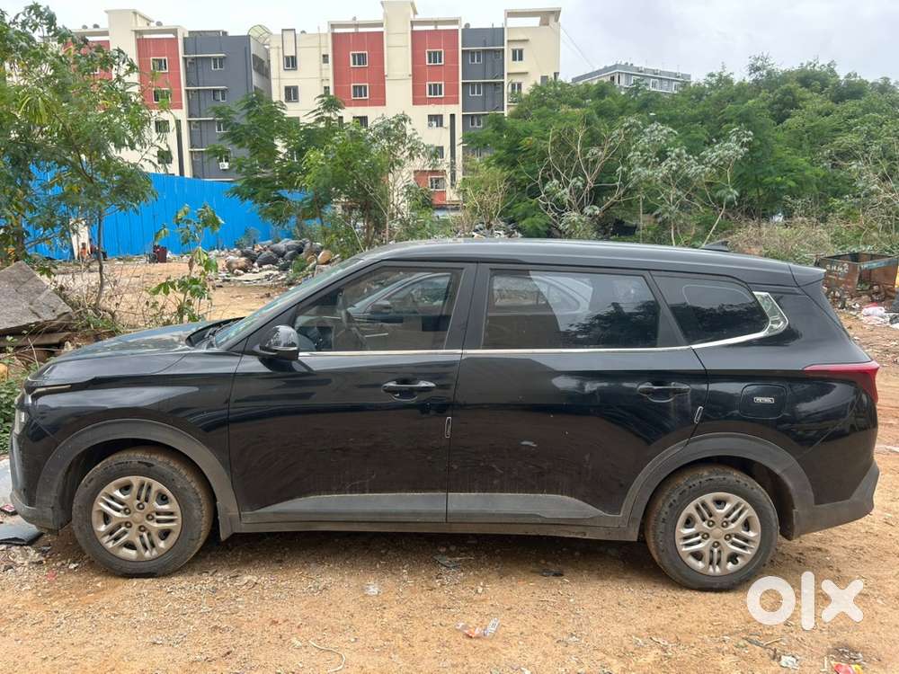 Kia Carens Petrol 2025