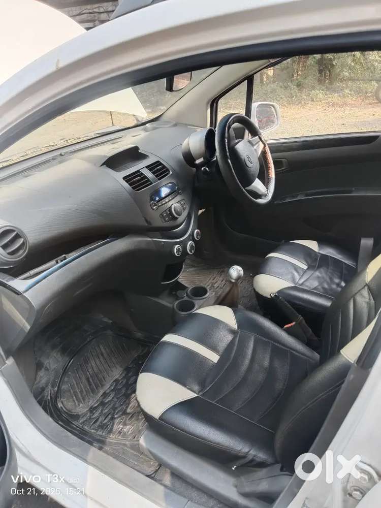 Chevrolet Beat 2011 Cng & Hybrids 98000 Km Driven Parsing 2031