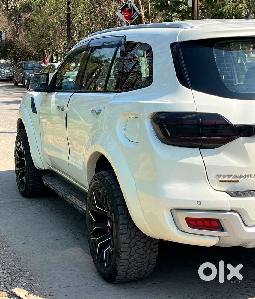 Ford Endeavour 3.2 Titanium At 4x4, 2017, Diesel