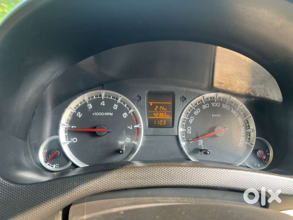 Maruti Suzuki Dzire 1.2 Vxi, 2016