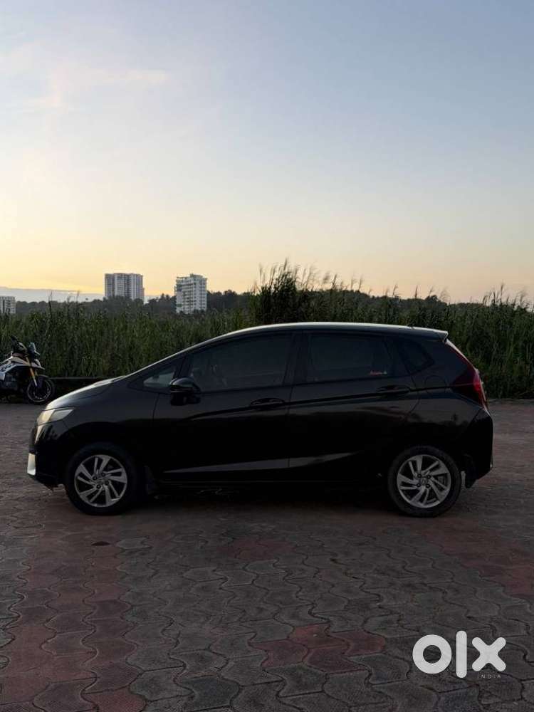 Honda Jazz V Cvt, 2016, Petrol