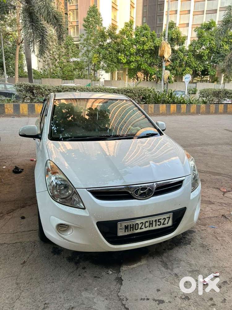 Hyundai 2012 Manual Car