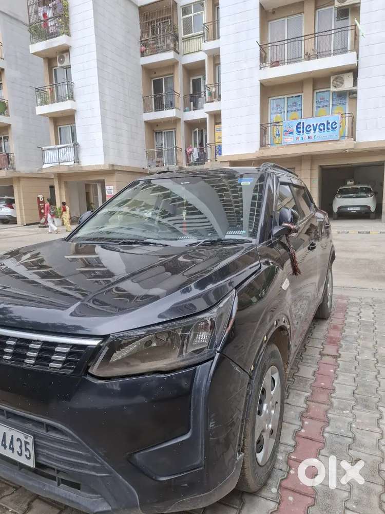 Mahindra Xuv300 Petrol Manual 2023