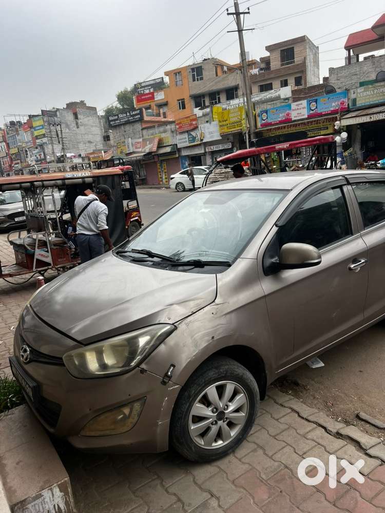 Hyundai I20 Sportz Petrol 2013