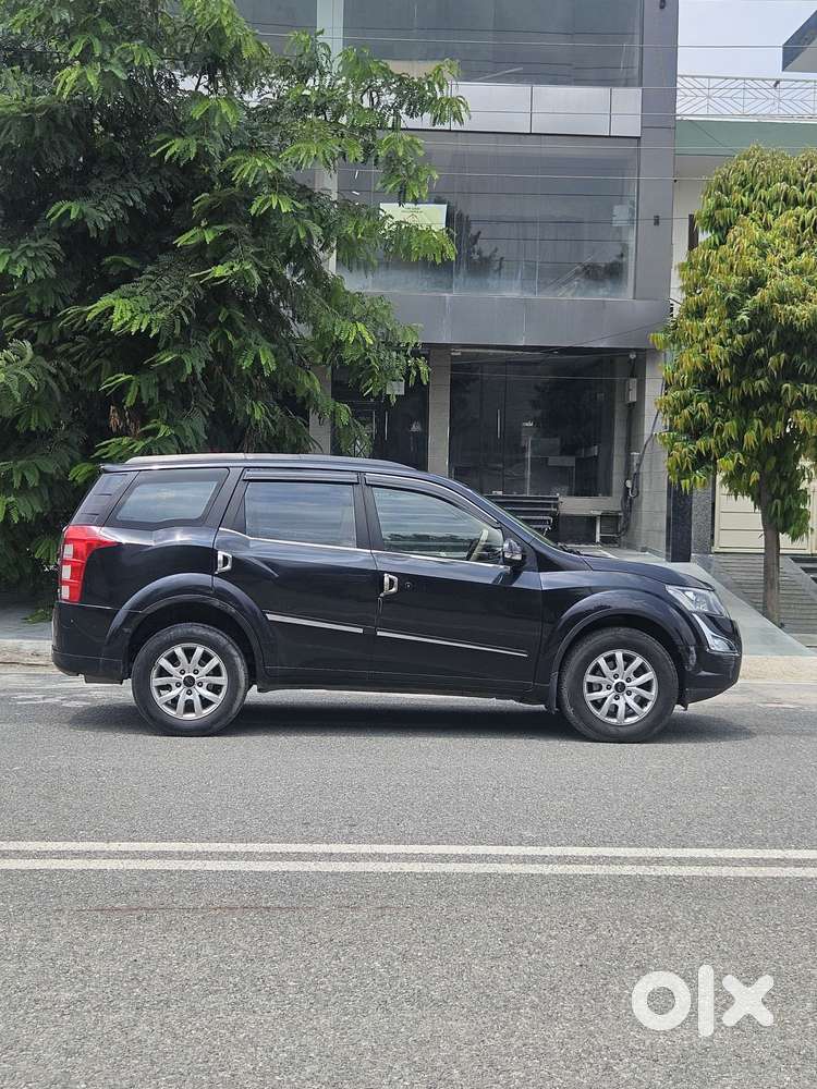 Mahindra Xuv500 At W10 Fwd, 2016, Diesel