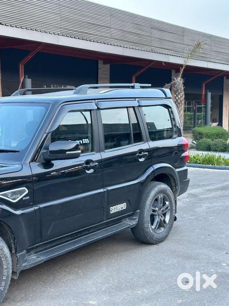 Mahindra Scorpio Classic 2021