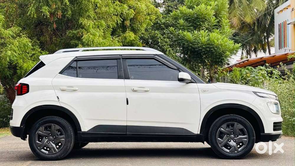 Hyundai Venue S Mt 1.2 Kappa, 2023, Petrol