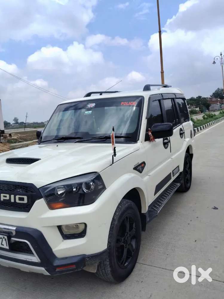 Mahindra Scorpio 2015 2.2 S10