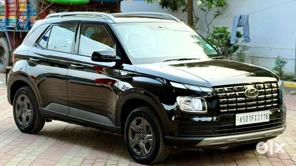 Hyundai Venue S 1.2 Petrol, 2024, Petrol