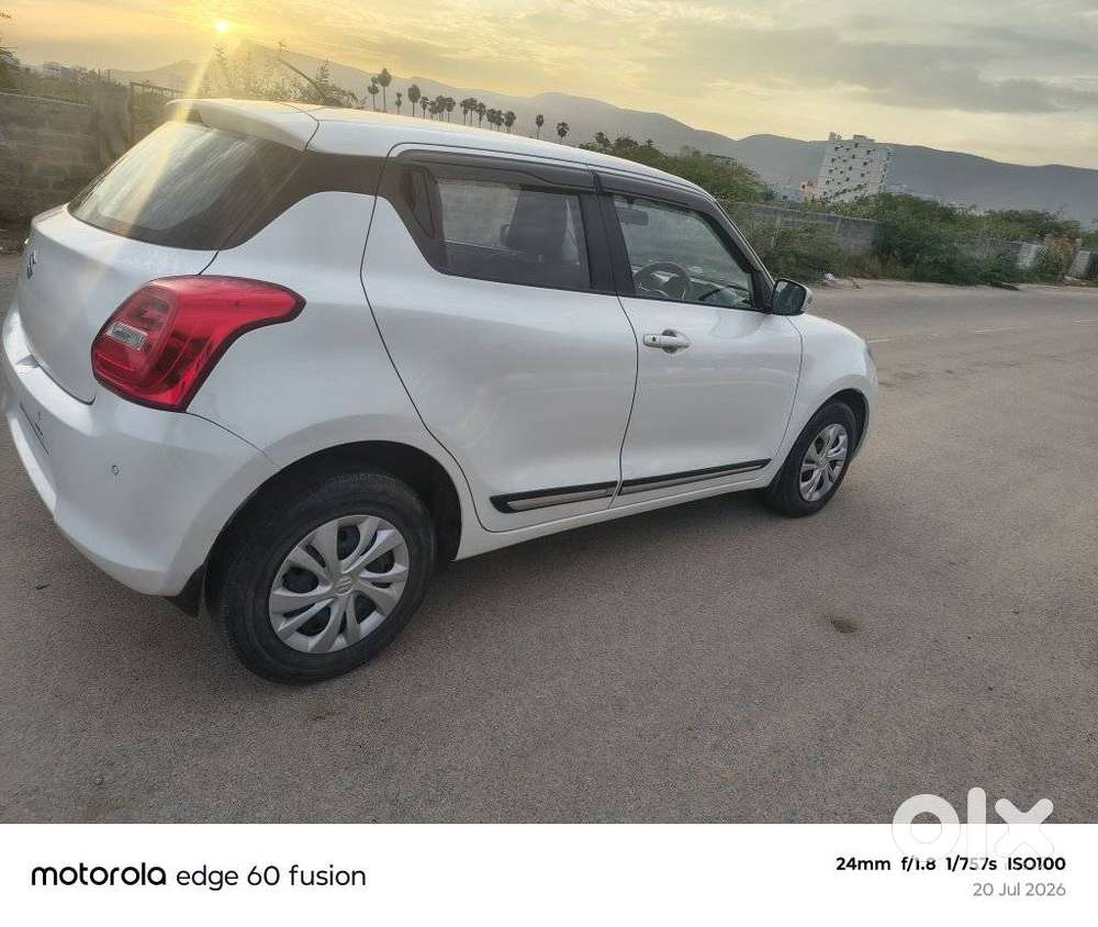 Maruti Suzuki Swift 1.2 Vxi (o), 2022, Petrol