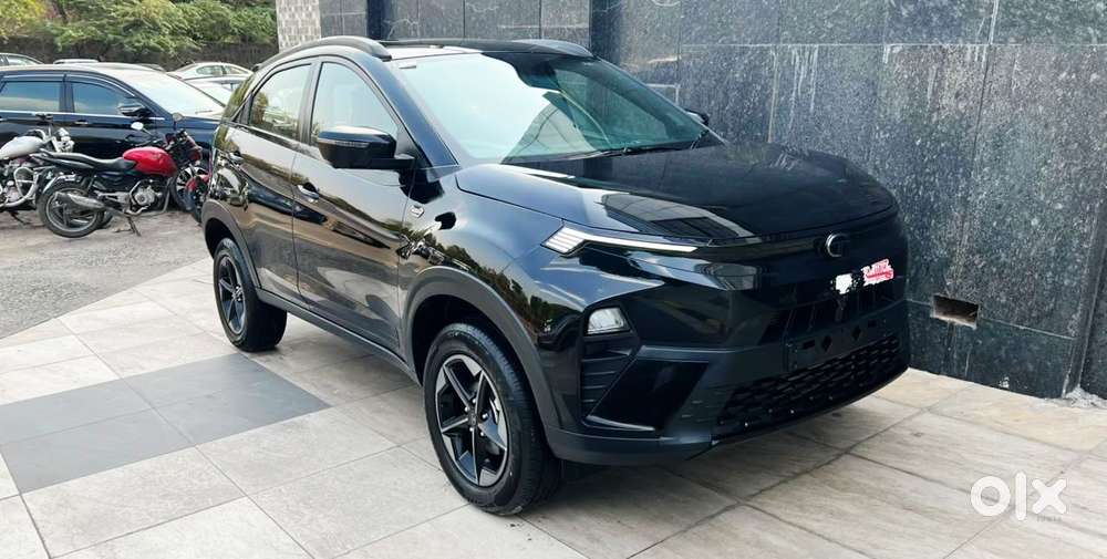 Tata Nexon Creative Plus 1.2 Petrol 6mt Dark Edition, 2025, Petrol