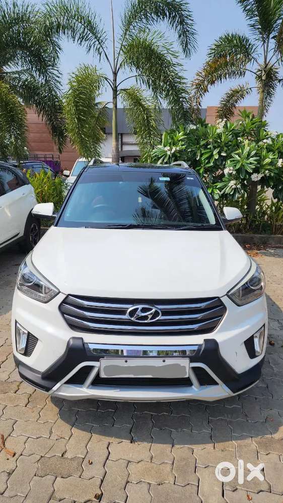 Hyundai Creta Petrol Dual Tone, With Loaded Genuine Accessories,