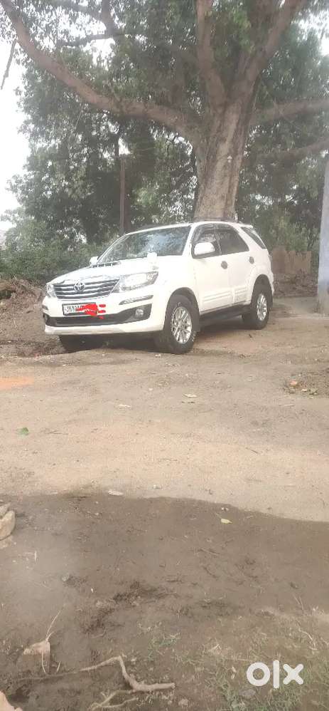 Toyota Fortuner 2013 Diesel 96000 Km Driven