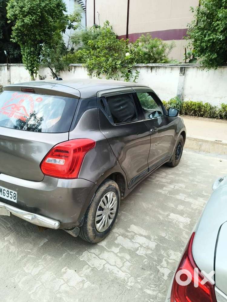 Maruti Suzuki Swift Vxi 2019