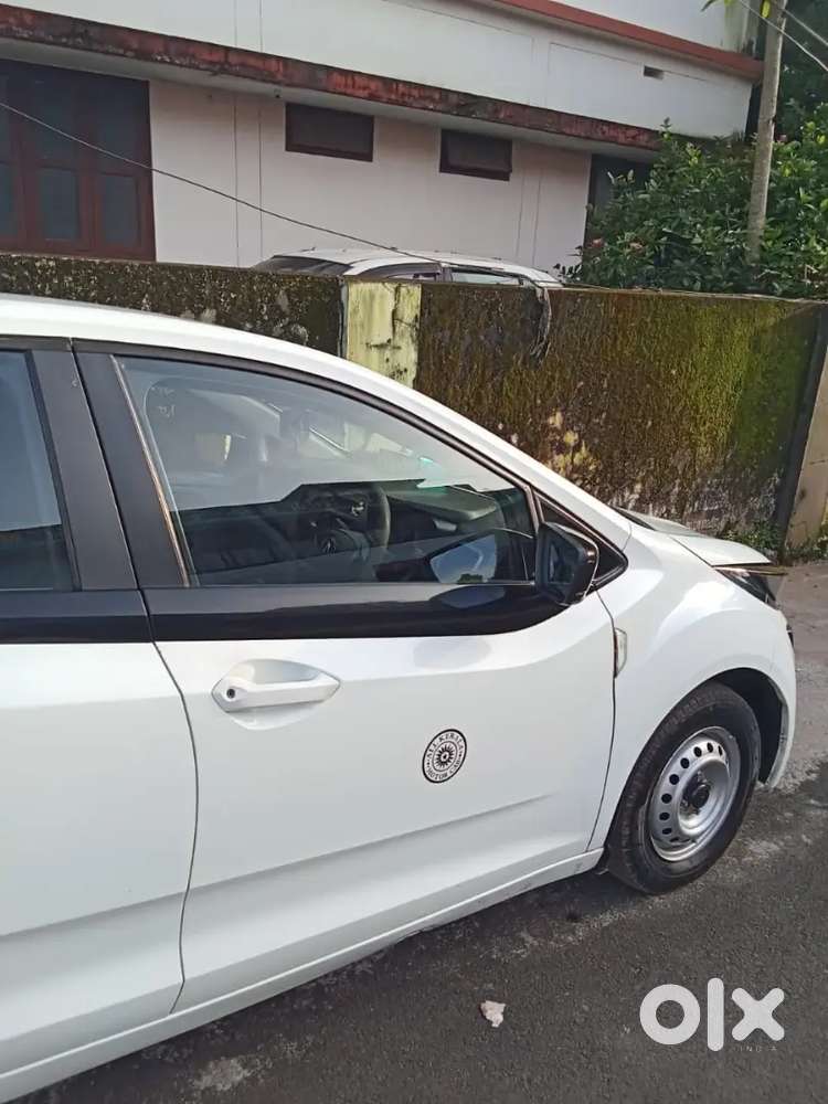 Tata Altroz 1.5 Diesel 2021 With Low Km Driven