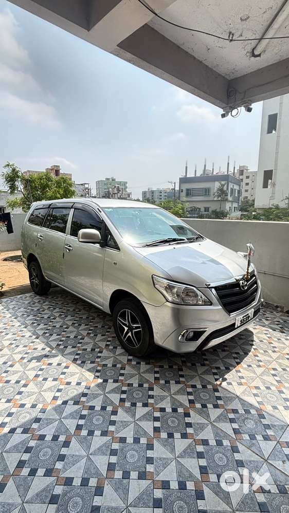 Toyota Innova Diesel 2015