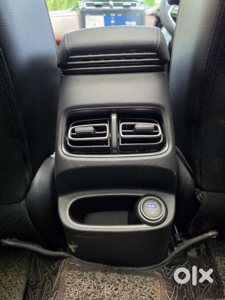 Hyundai Alcazar 1.5 Tdct Signature (o) 7s Petrol, 2023, Petrol
