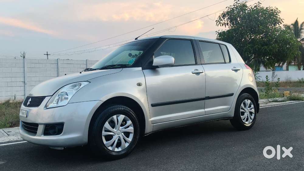 Maruti Suzuki Swift Vxi + Manual, 2010, Petrol