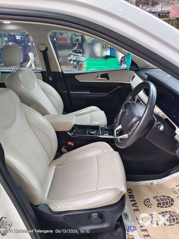 Mahindra Xuv700 Ax7 Luxury Pack Awd, 2022, Diesel