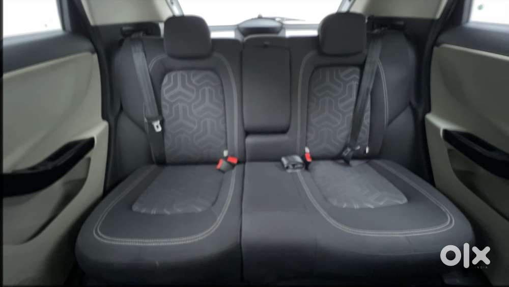 Tata Nexon 1.5 Revotorq Xz Plus Hs Dual Tone, 2022, Petrol