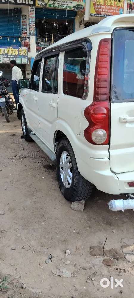 Mahindra Scorpio Diesel 2013 Modal गाड़ी बिल्कुल Full कंडीशन में है