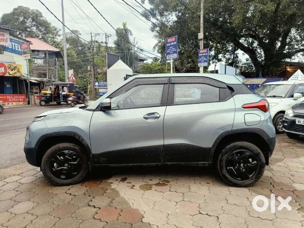 Tata Punch Accomplished, 2023, Petrol
