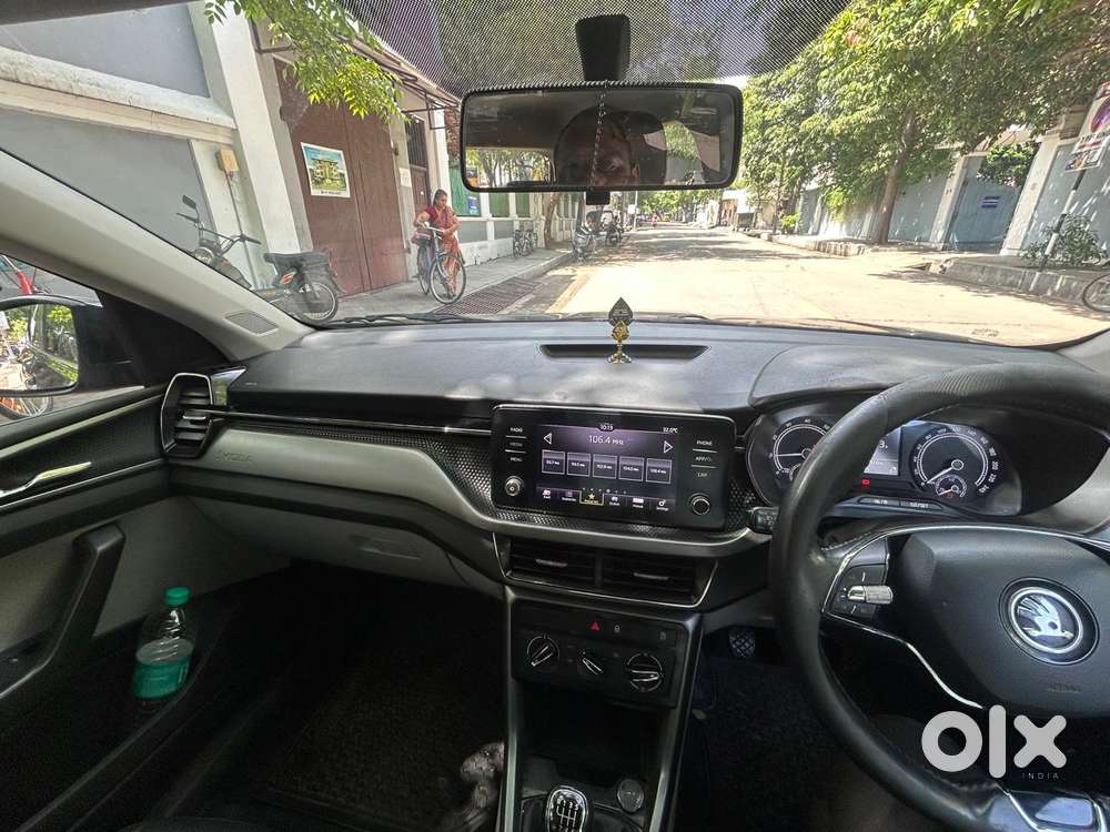 Skoda Kushaq 1.0 Tsi Ambition, 2022, Petrol