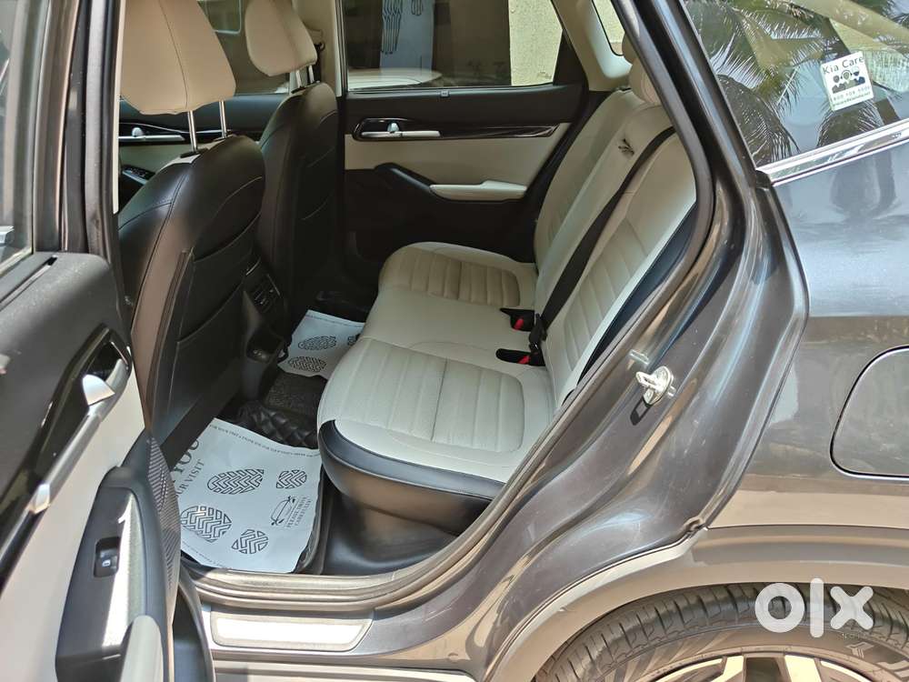 Volkswagen Taigun 1.0 Tsi Topline At, 2023, Petrol