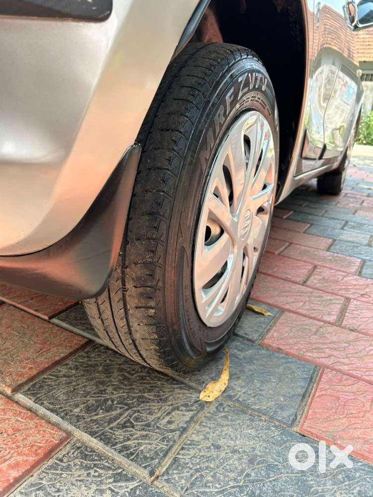 Maruti Suzuki Swift 2022 Petrol 42000 Km Driven