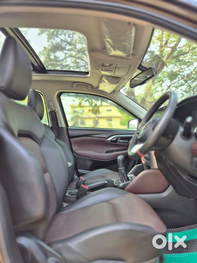 Maruti Suzuki Grand Vitara 1.5 Alpha Smart Hybrid, 2022, Petrol