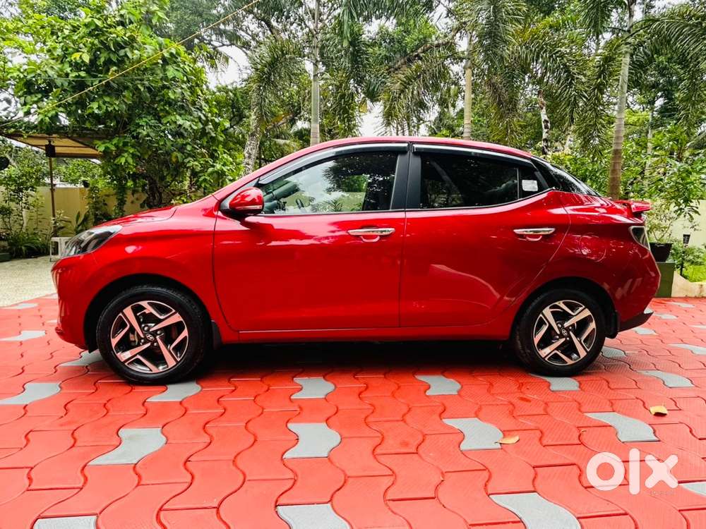 Hyundai Aura Sx Petrol 2023 - 23,307 Km Driven