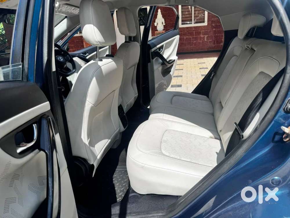 Tata Nexon Ev 2000 Dark Edition
