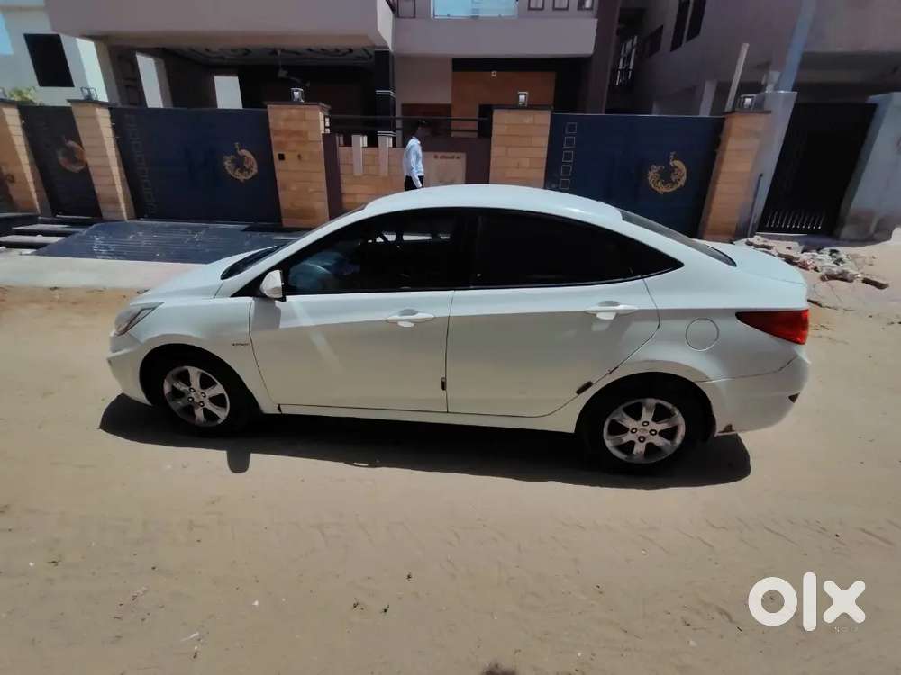 Hyundai Verna Fluidic 2013 Petrol Manual