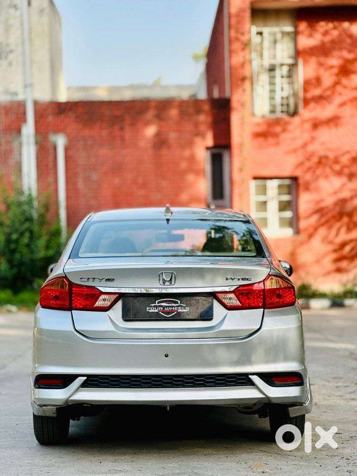 Honda City I-vtec V, 2018, Petrol