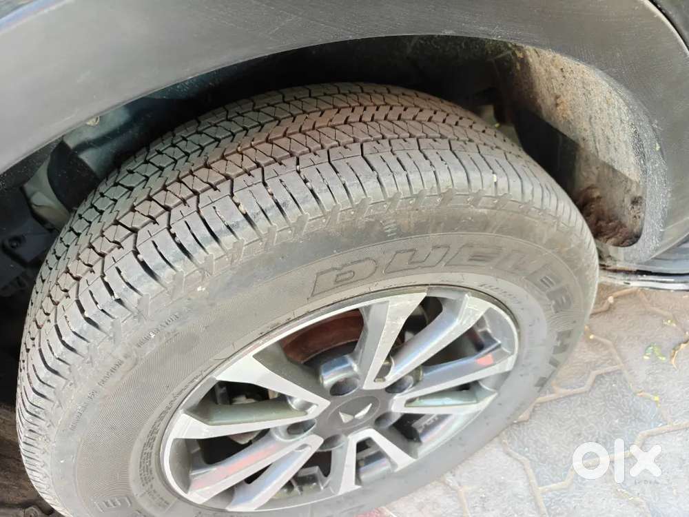 Xuv 500 W7 Diesel Single Handed Driven In Great Condition.