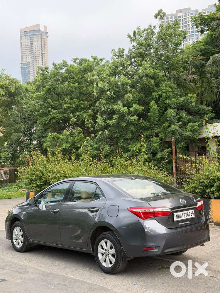 Toyota Corolla Altis G At, 2015, Petrol