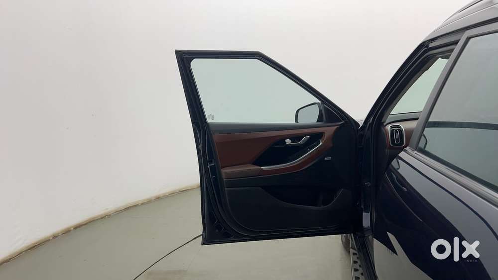 Hyundai Alcazar 2.0 Platinum (o) Petrol At 7 Str, 2022, Petrol