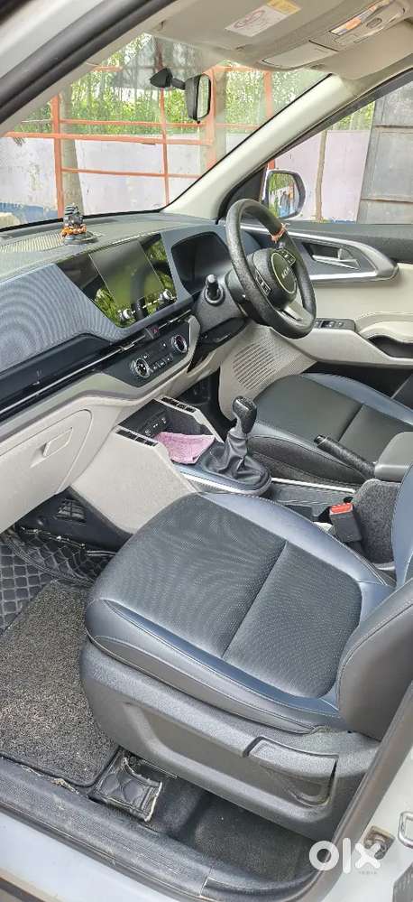 Single Hand Neat And Clean Showroom Condition Car