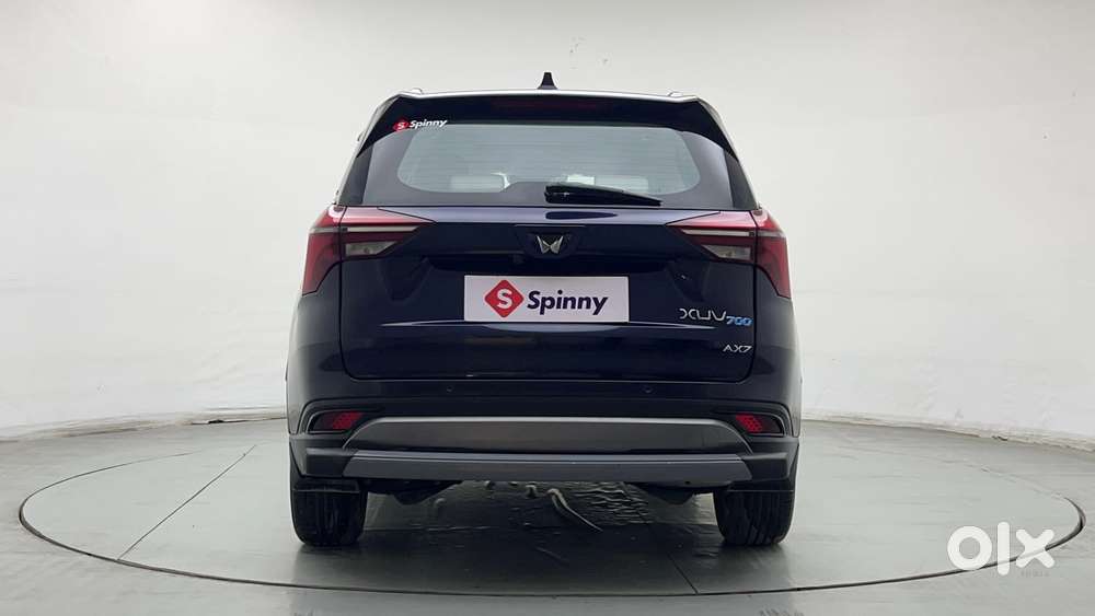 Mahindra Xuv700 2.0 Ax 7 Petrol Mt Str, 2024, Petrol