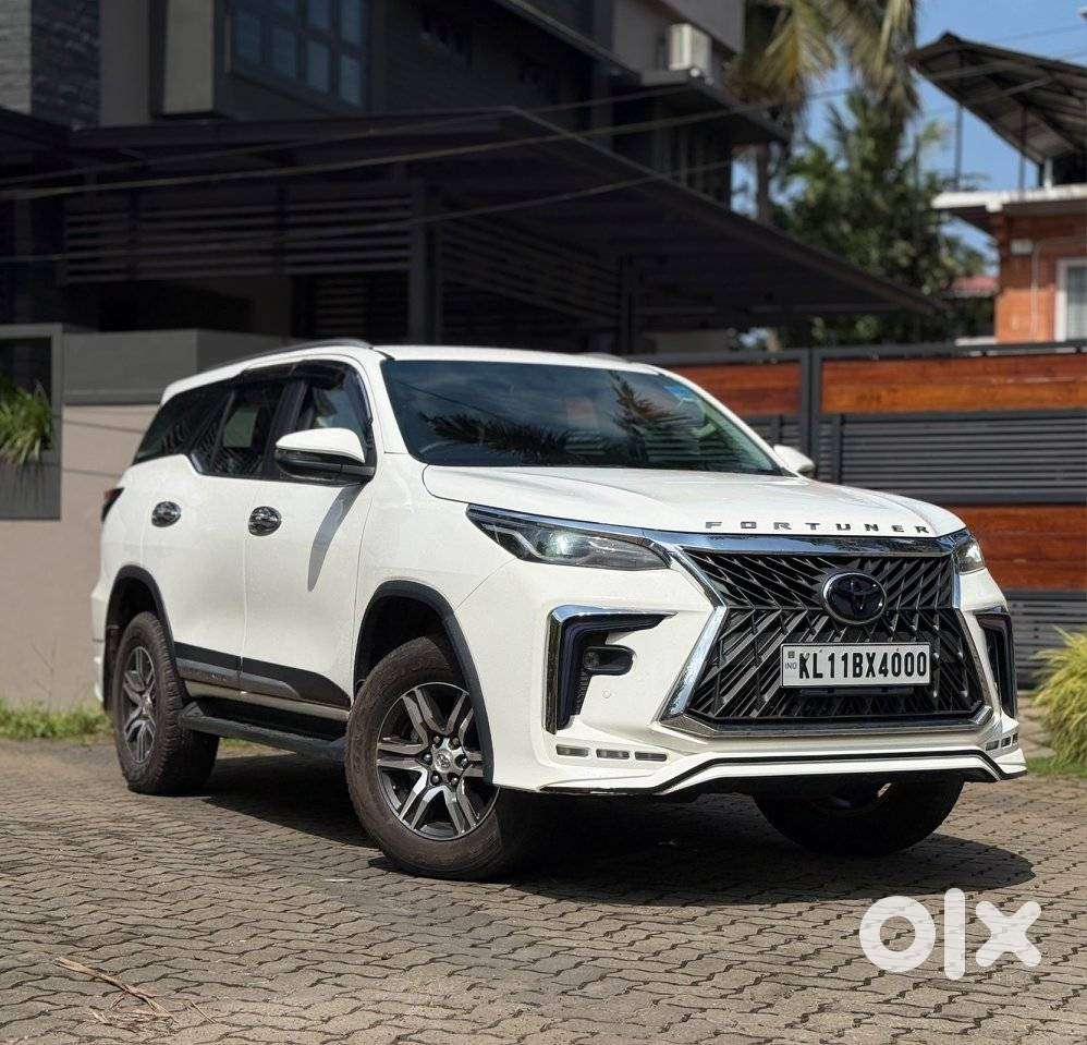 Toyota Fortuner 4x2 Mt 2.7 Petrol, 2022, Petrol