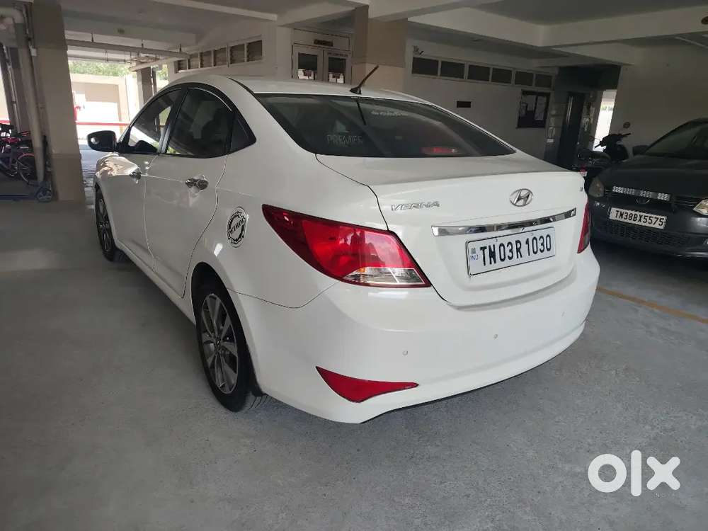 Hyundai Fluidic Verna 2015