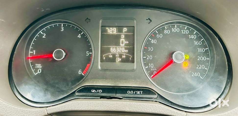 Volkswagen Vento 1.5l Tdi Highline Plus At Diesel, 2015