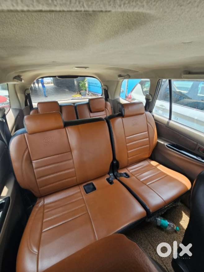 Toyota Innova 2.5 Gx (diesel) 8 Seater Bs Iv, 2016, Diesel