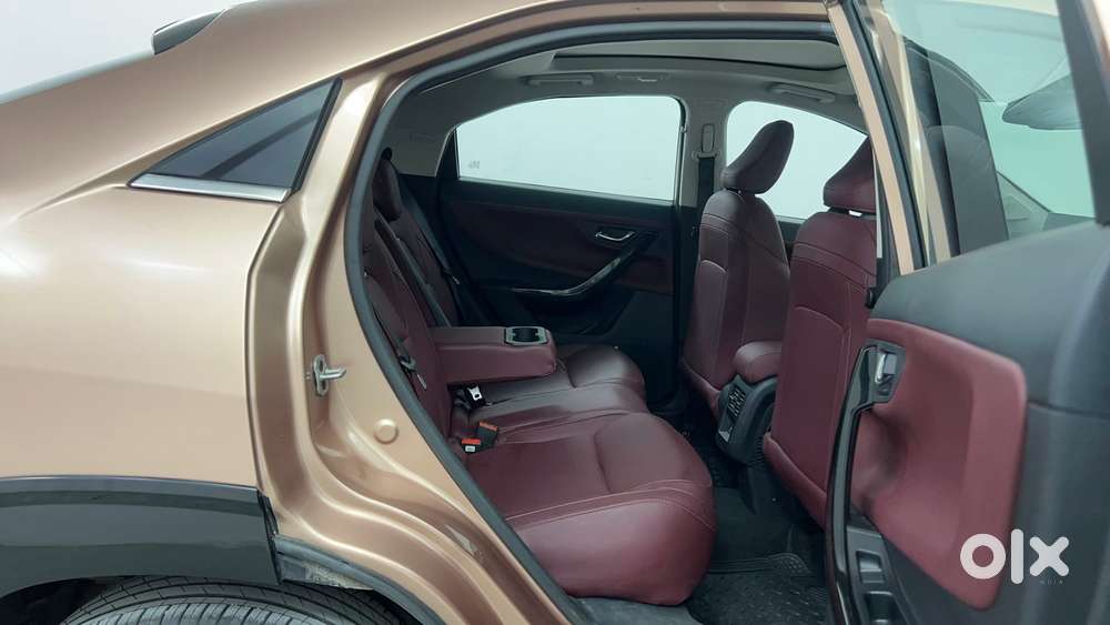 Tata Curvv S 1.2 Hyperion Gdi Petrol 7dca, 2025, Petrol